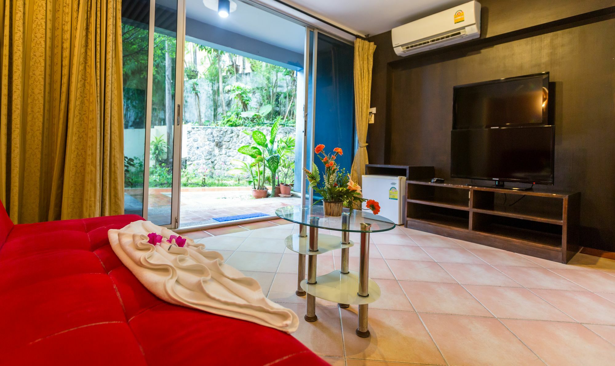 Porterhouse Beach Hotel Patong Εξωτερικό φωτογραφία